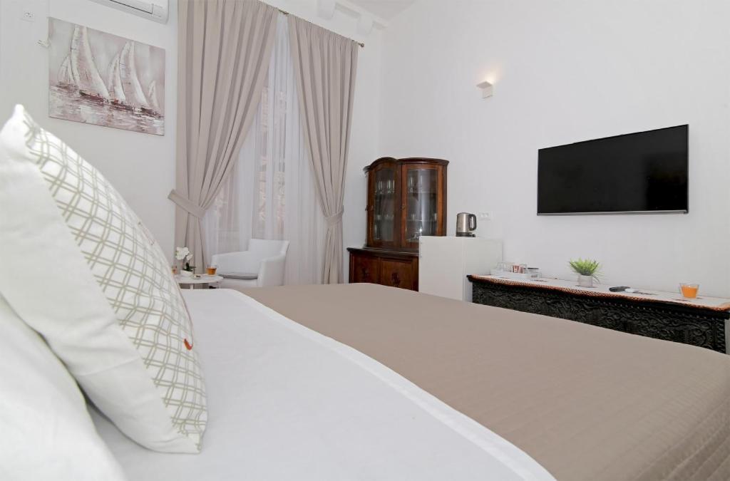 Room In Dubrovnik With Air Conditioning, Wifi Washing Machine 4246-3 Екстериор снимка